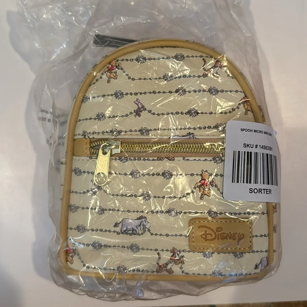 NWT Disney Winnie The Pooh Daisy Chains Micro Backpack - Picture 7 of 11